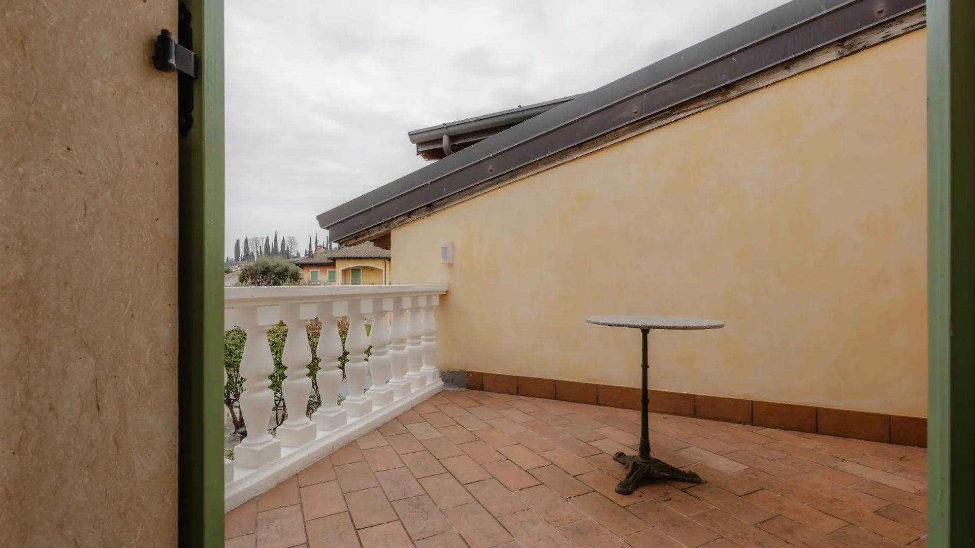 Oasi Dolci Colli Villa Ponti sul Mincio 0*,
